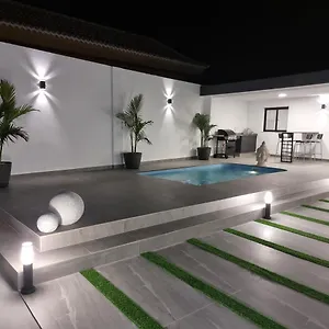 https://villa-dreams-jf.tenerifehoteles.net