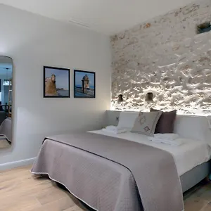 https://villar-suites-by-cadiz4rentals.hotelsincadiz.net